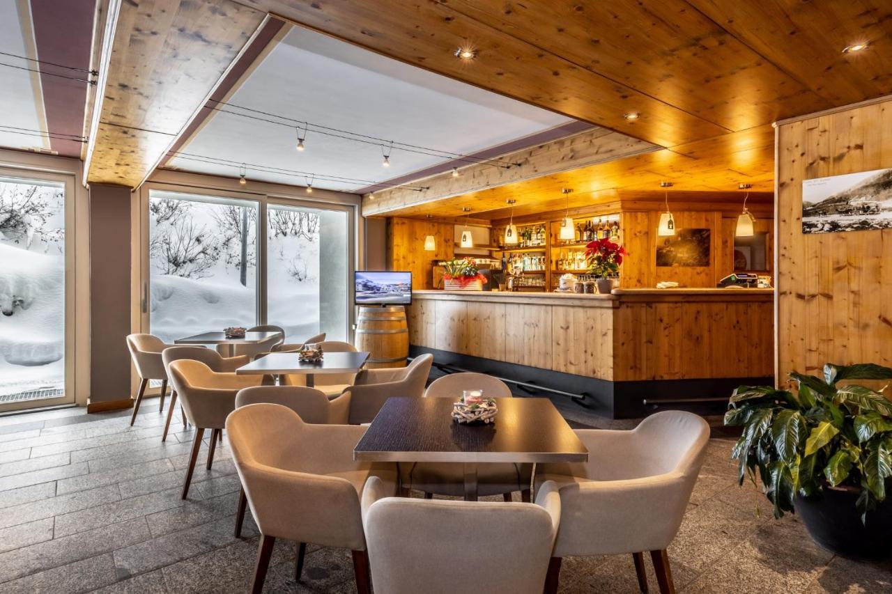 Hotel Piandineve Пасо дел Тонале Екстериор снимка