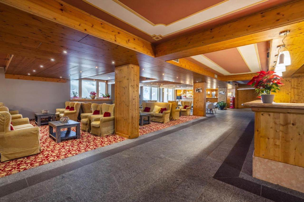Hotel Piandineve Пасо дел Тонале Екстериор снимка