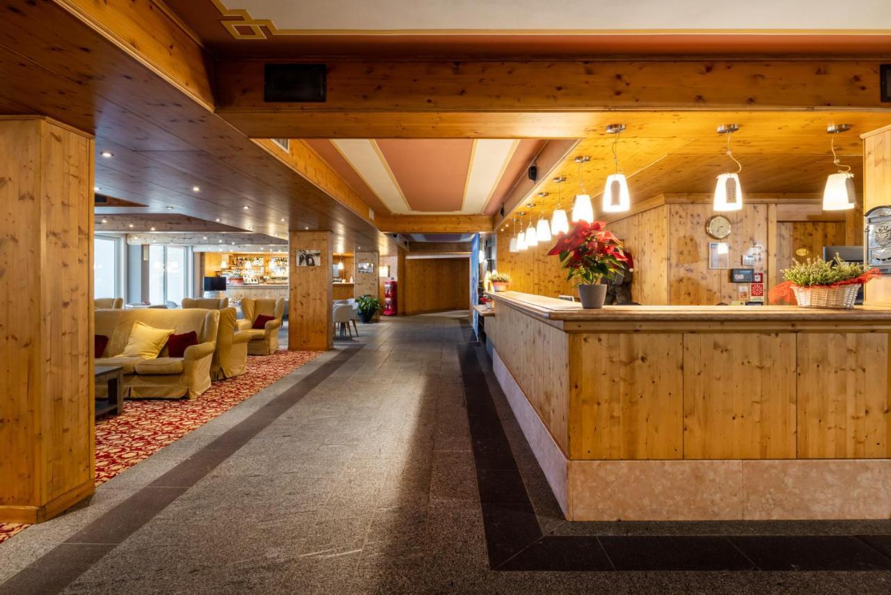Hotel Piandineve Пасо дел Тонале Екстериор снимка